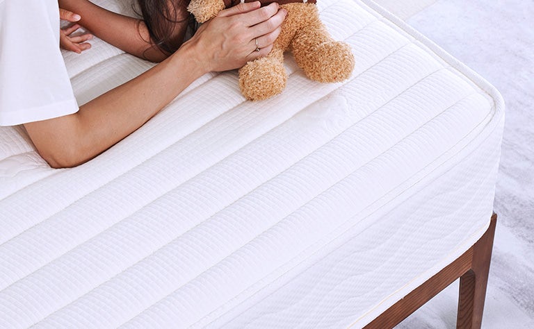 Sunrising Bedding 8 inch Natural Latex Hybrid Pocket Coil Spring Mattress, Firm, Pain relief,Sleep Cooling, Non-Toxic & No Chemical Smell,No Saggy and Sink , 120 Day Free Return, 20 Years Warranty